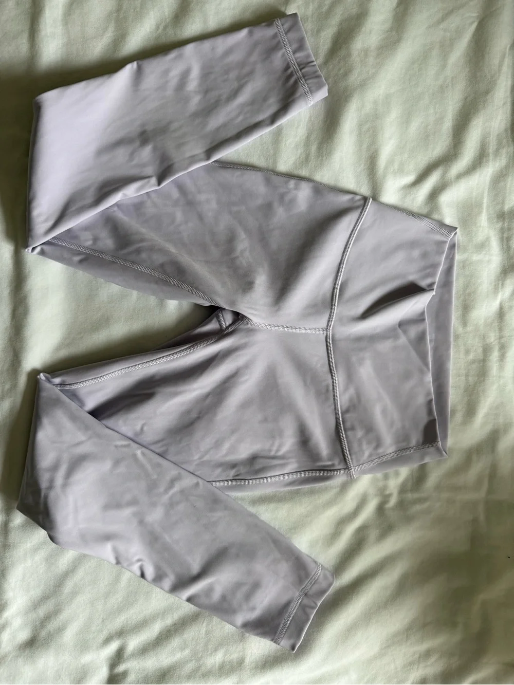 lululemon High-Rise Leggings LAVENDER color size 4 - Picture 3 of 5